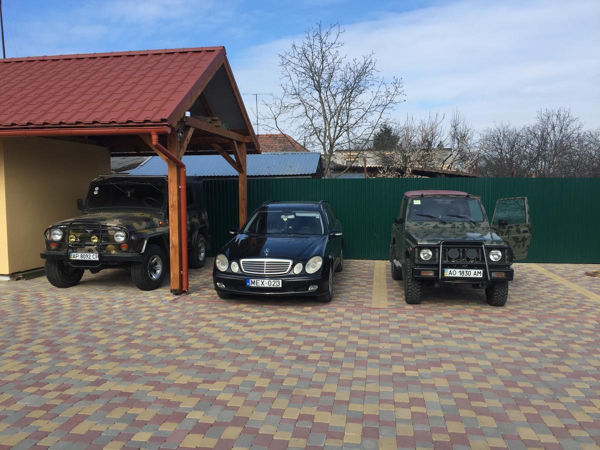 Міні Готель Вілла Вікторія 베레호베 외부 사진